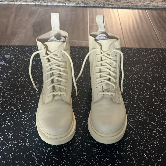 Dr. Martens 1460 Mono Lace-Up Boots - Toile Cream WITH BOX - Picture 3 of 8